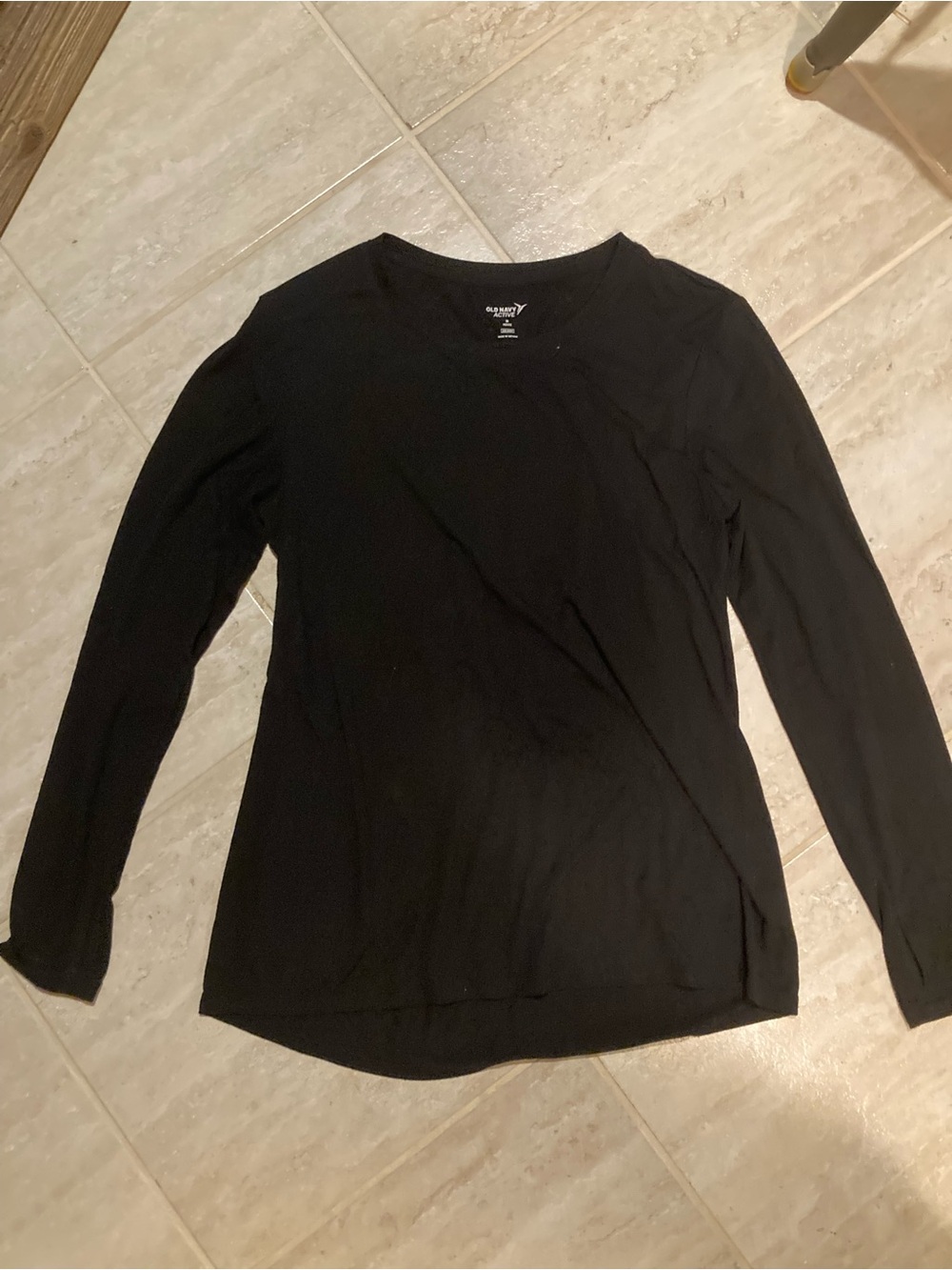 Old Navy Black Long Sleeve Crew Tee